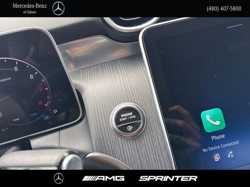 Used 2025 Mercedes-Benz GLC 300 image 23