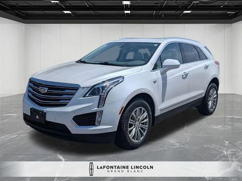 Used 2018 Cadillac XT5 Luxury w/ Driver Awareness Package AWD/4WD image 1