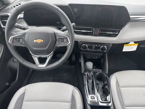 New 2026 Chevrolet TrailBlazer LT w/ Convenience Package FWD image 21