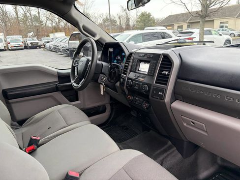 Used 2020 Ford F250 XL w/ Power Equipment Group image 37