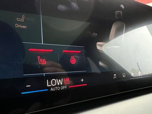 Used 2025 BMW X3 xDrive30i w/ Premium Package image 26