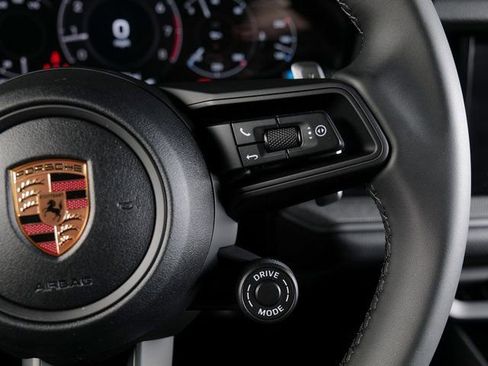 Used 2026 Porsche Cayenne Coupe AWD/4WD image 23