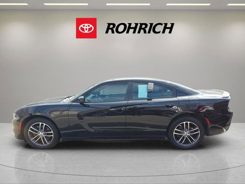 Used 2019 Dodge Charger SXT w/ Cold Weather Package image 8