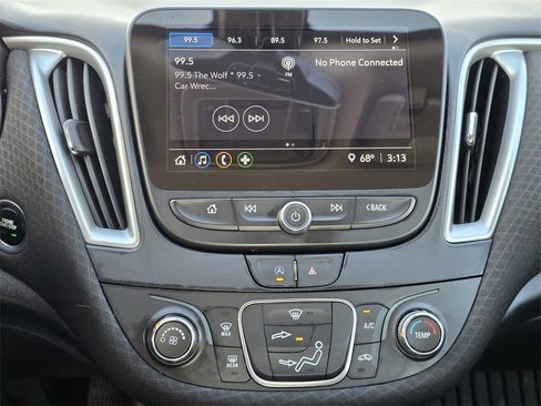 Used 2022 Chevrolet Malibu RS image 12