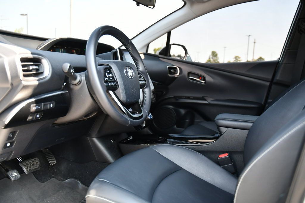 Used 2021 Toyota Prius Prime XLE FWD image 16