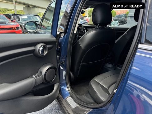 Used 2015 MINI Cooper 4-Door Hardtop FWD image 22