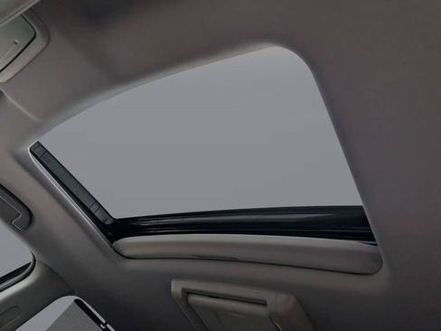 Used 2018 Honda Pilot Touring image 25