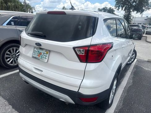 Used 2019 Ford Escape SE FWD image 8