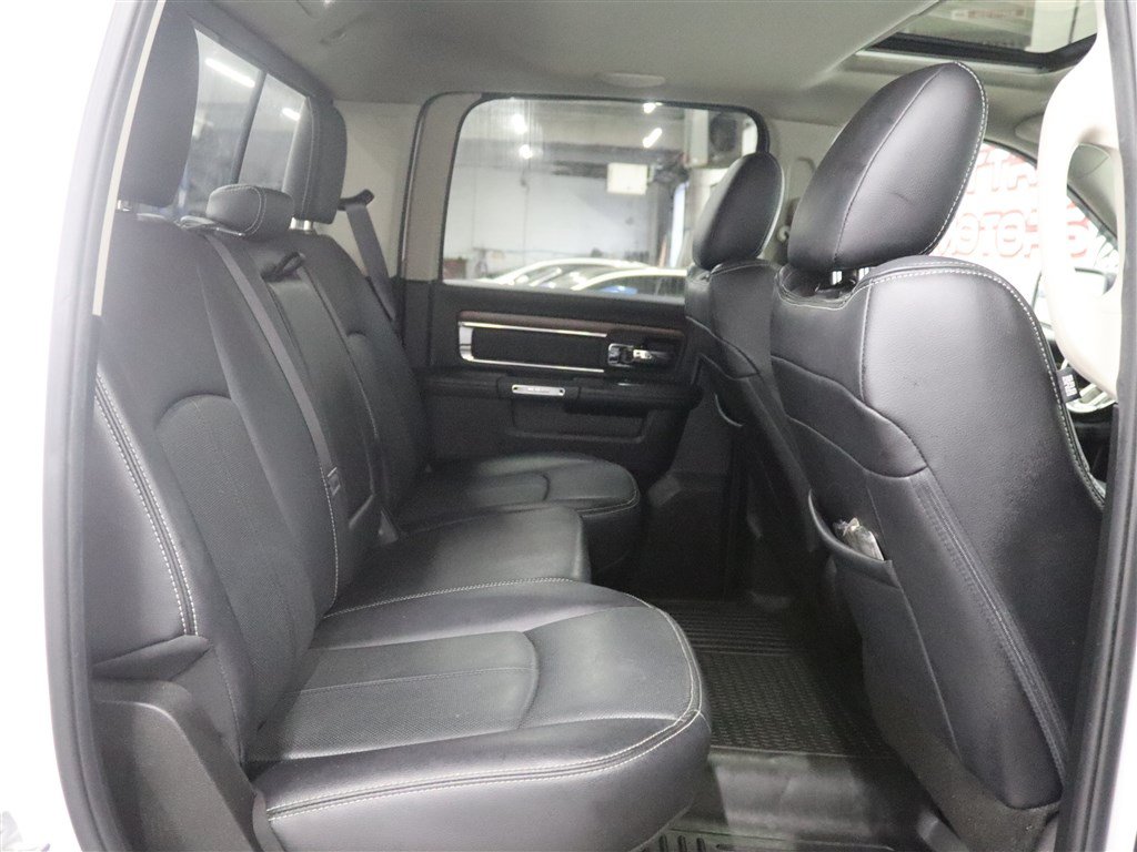 Used 2018 RAM 1500 Laramie w/ Convenience Group AWD/4WD image 21