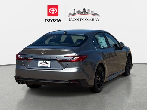New 2026 Toyota Camry SE FWD image 3