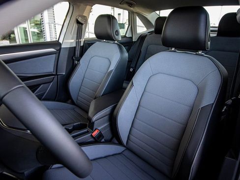 New 2026 Volkswagen Jetta SE image 28