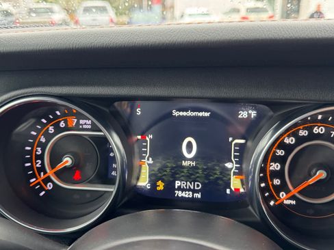 Used 2021 Jeep Wrangler Unlimited Sahara image 24