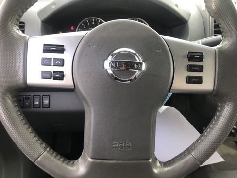 Used 2019 Nissan Frontier SL image 14