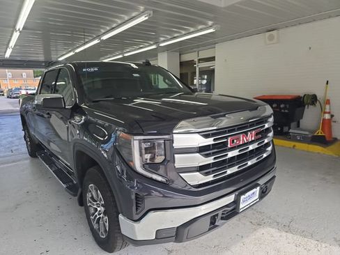 Certified 2026 GMC Sierra 1500 SLE w/ Preferred Package AWD/4WD image 7