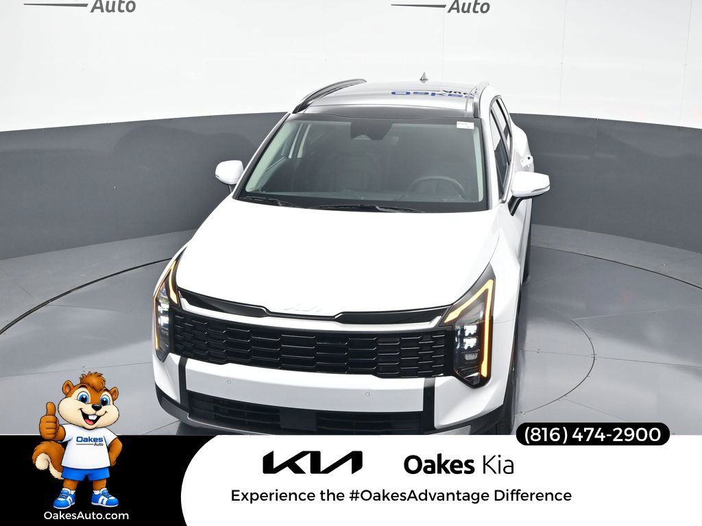 Certified 2026 Kia Sportage EX w/ EX Panorama Roof Package FWD image 48