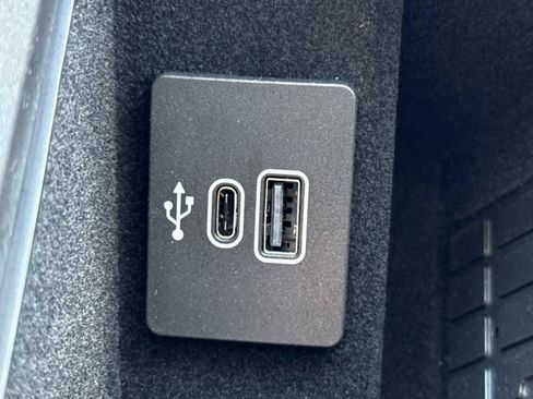 New 2026 Lincoln Navigator Premiere AWD/4WD image 43