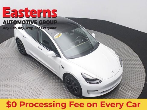 Used 2023 Tesla Model 3 Standard Range RWD image 3