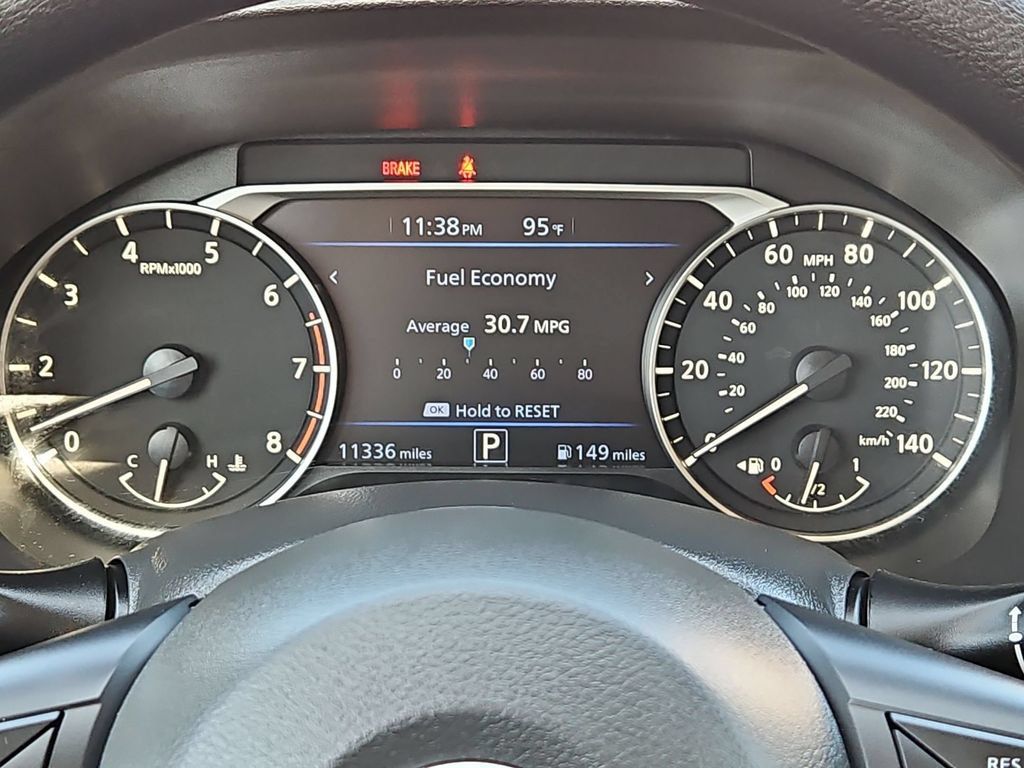 Used 2025 Nissan Altima 2.5 SV FWD image 16