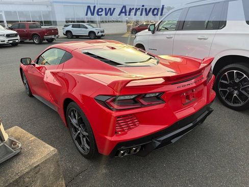 Used 2021 Chevrolet Corvette Stingray Premium Cpe w/ Z51 Performance Package RWD image 8