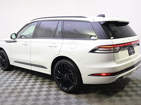 New 2026 Lincoln Aviator Reserve image 3