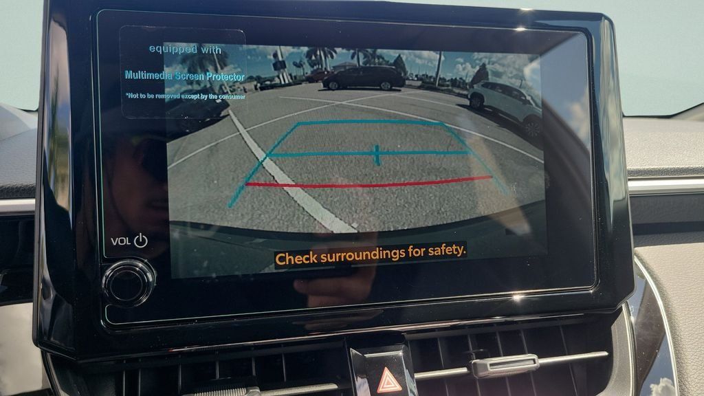 New 2026 Toyota Corolla Cross LE w/ Moonroof Package FWD image 18