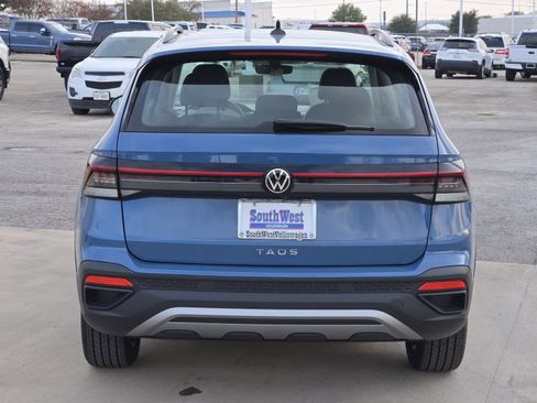 New 2026 Volkswagen Taos S image 5