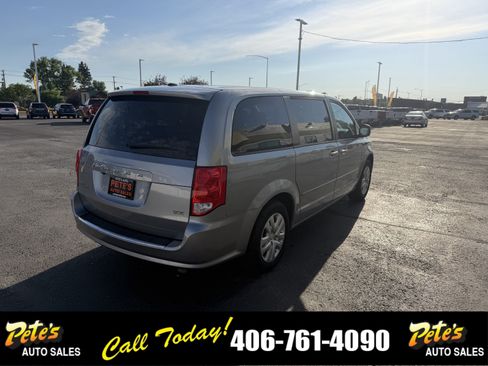 Used 2017 Dodge Grand Caravan SE w/ Power Window Group FWD image 4
