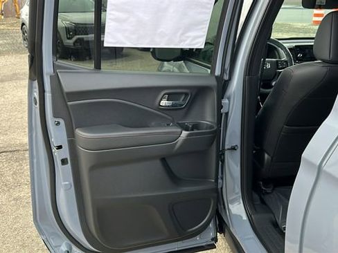 New 2026 Honda Ridgeline Black Edition image 23