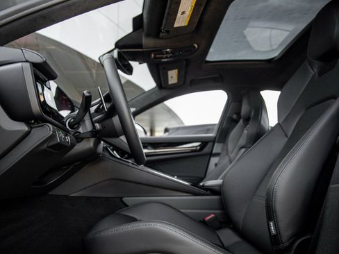 Certified 2026 Porsche Panamera GTS AWD/4WD image 24