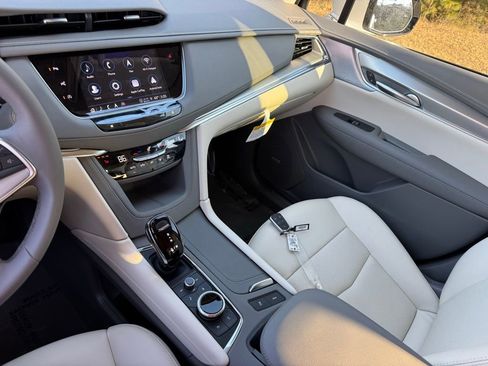 New 2025 Cadillac XT5 Premium Luxury w/ Technology Package image 28