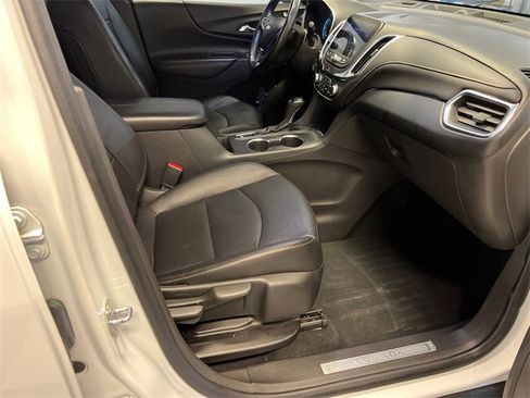Used 2021 Chevrolet Equinox Premier w/ LPO, Floor Liner Package image 11