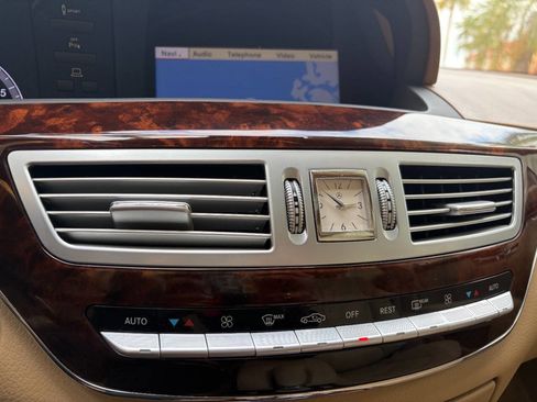 Used 2013 Mercedes-Benz S 550 image 19