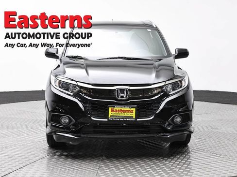 Used 2020 Honda HR-V Sport image 2