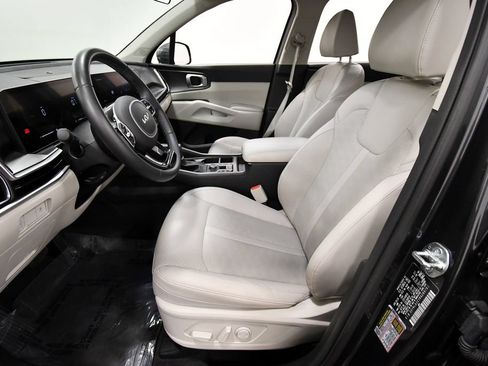 Certified 2024 Kia Sorento S w/ Panoramic Sunroof Package AWD/4WD image 14