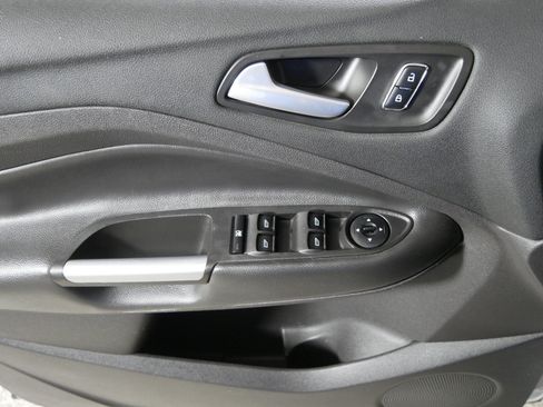 Used 2015 Ford Escape SE AWD/4WD image 19