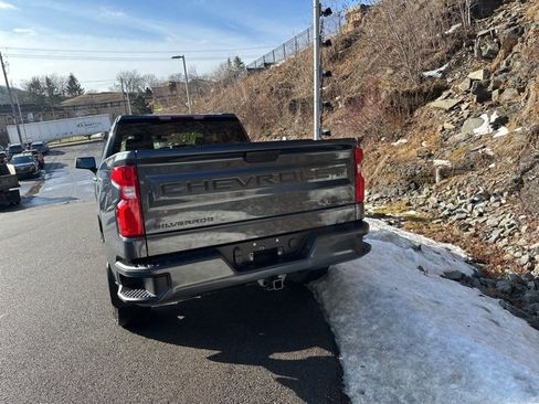 Certified 2022 Chevrolet Silverado 1500 Custom w/ LPO, Dark Essentials Package image 4