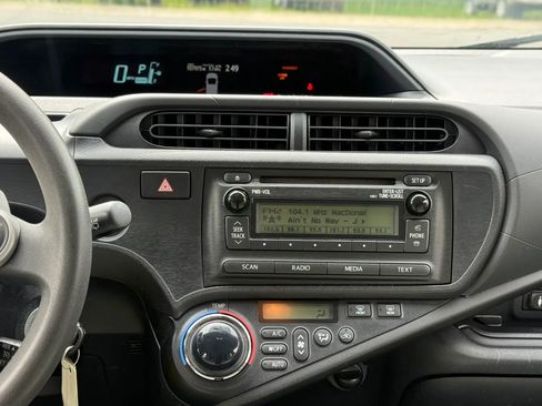 Used 2014 Toyota Prius C One FWD image 15