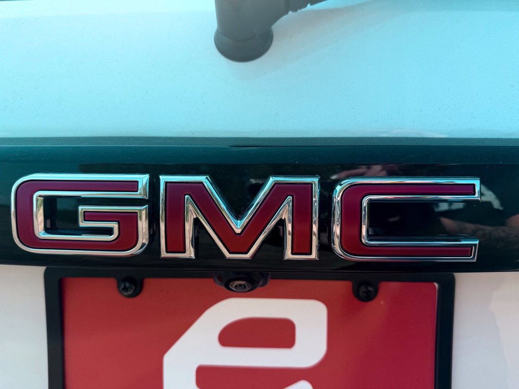 Used 2023 GMC Acadia SLT w/ Elevation Edition FWD image 42
