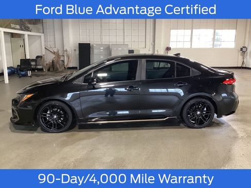 Used 2022 Toyota Corolla SE image 3