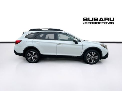 Used 2018 Subaru Outback 3.6R Limited image 9
