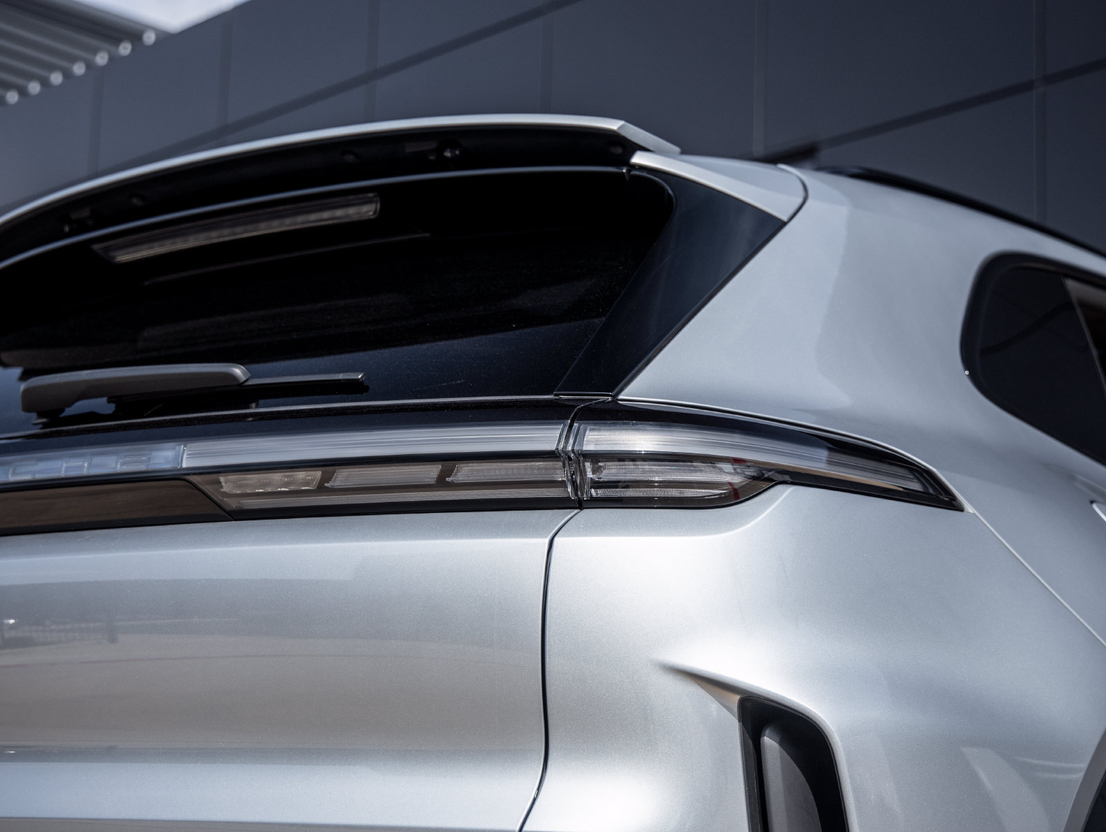Certified 2026 Porsche Cayenne Turbo AWD/4WD image 19