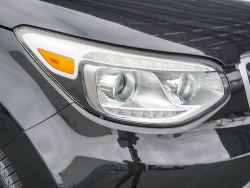 Used 2017 Kia Soul EV + w/ Sun & Fun Package FWD image 11