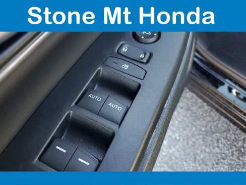 Used 2022 Honda CR-V Touring image 20