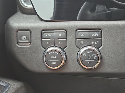 Certified 2023 GMC Sierra 1500 SLT w/ SLT Premium Package image 21