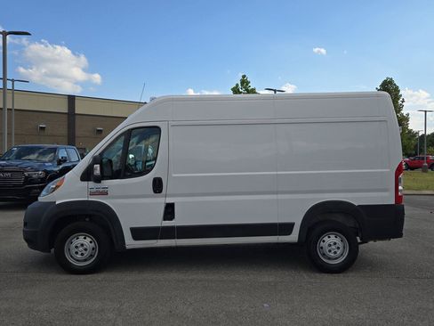 Used 2019 RAM ProMaster 2500 FWD image 4