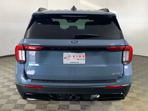 Used 2025 Ford Explorer ST-Line w/ Premium Package AWD/4WD image 12