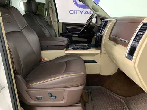 Used 2017 RAM 1500 Laramie Longhorn image 39