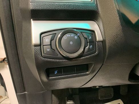 Certified 2017 Ford Explorer XLT w/ Equipment Group 202A image 34