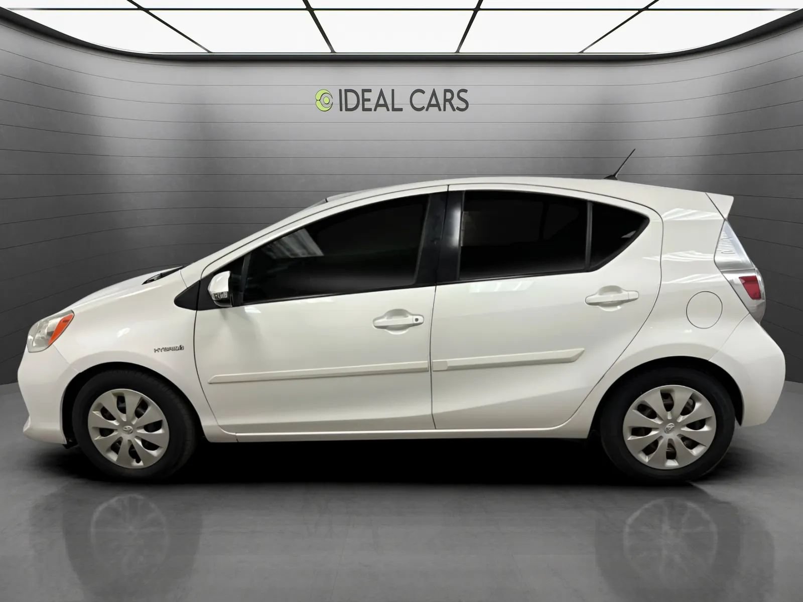Used 2013 Toyota Prius C Two FWD image 8
