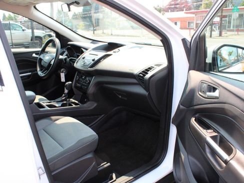 Used 2017 Ford Escape SE AWD/4WD image 15